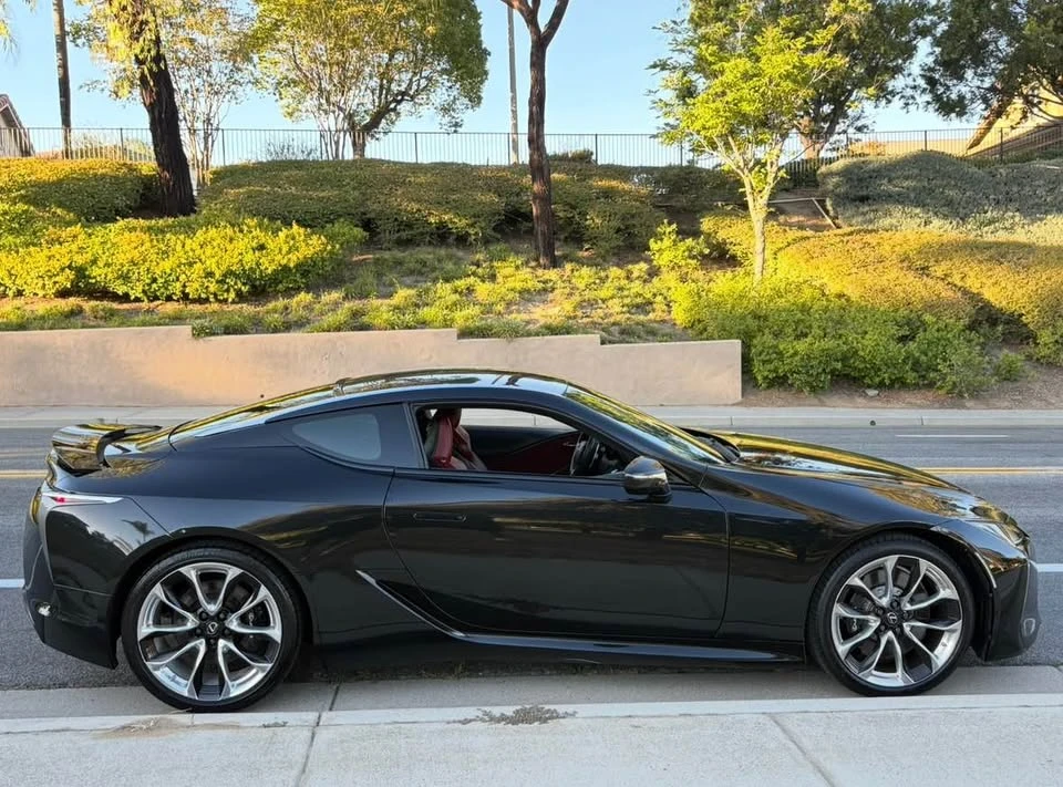 2018 Lexus LC - Image 7 of 20