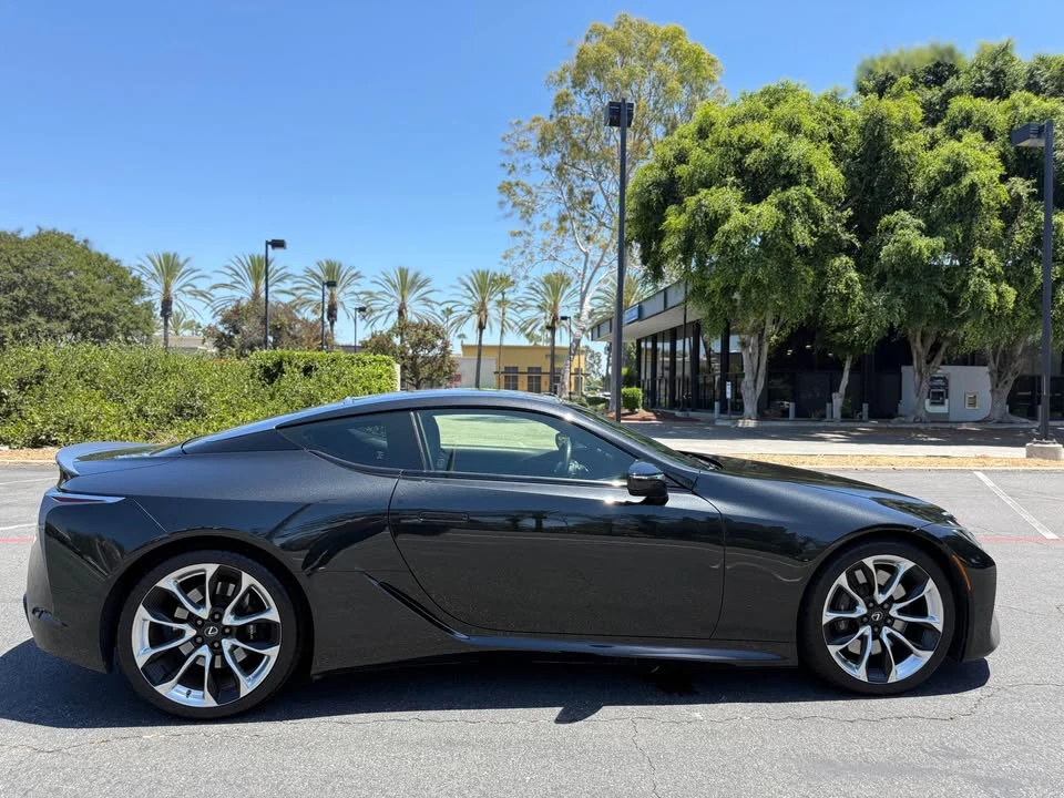 2018 Lexus LC - Image 8 of 20