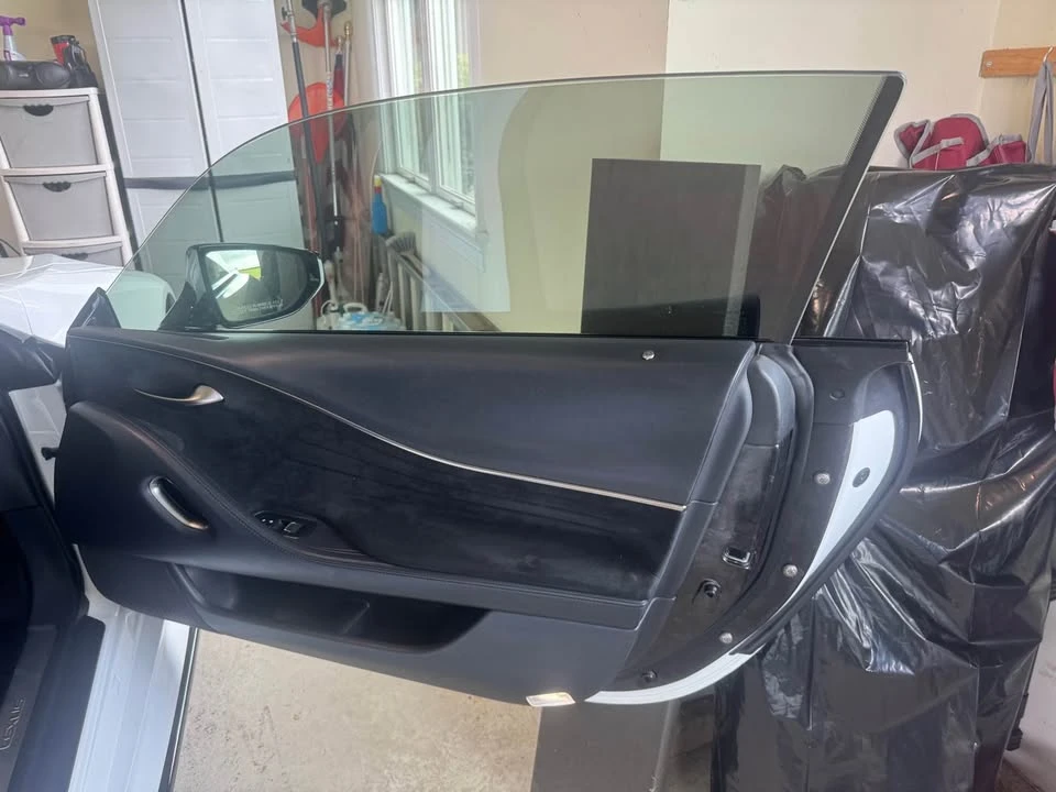 2018 Lexus LC - Image 17 of 20