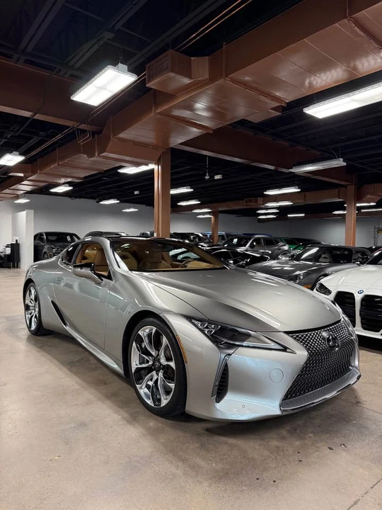 2018 Lexus LC - Image 5 of 13