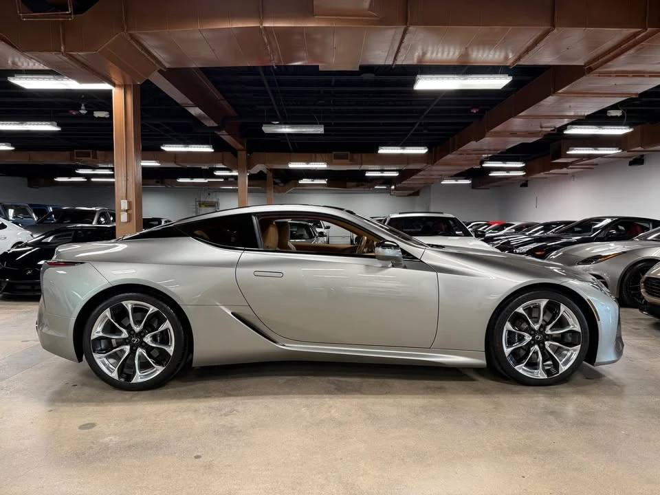 2018 Lexus LC - Image 6 of 13