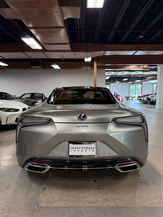 2018 Lexus LC - Image 4 of 13