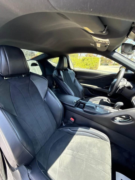 2018 Lexus LC - Image 15 of 20