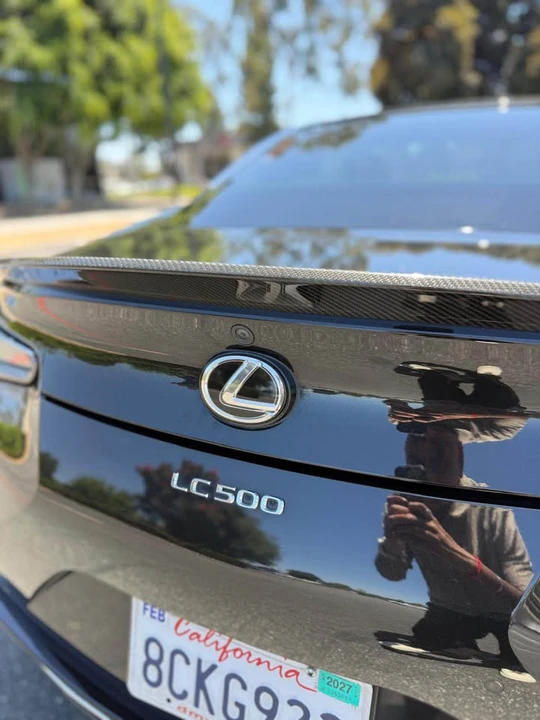 2018 Lexus LC - Image 13 of 20