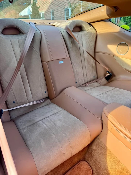 2018 Lexus LC - Image 14 of 18