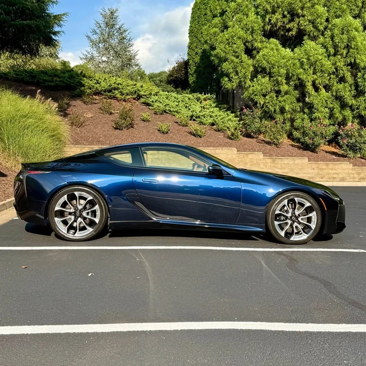 2018 Lexus LC - Image 10 of 20