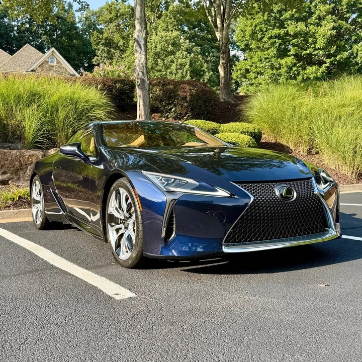 2018 Lexus LC - Image 11 of 20