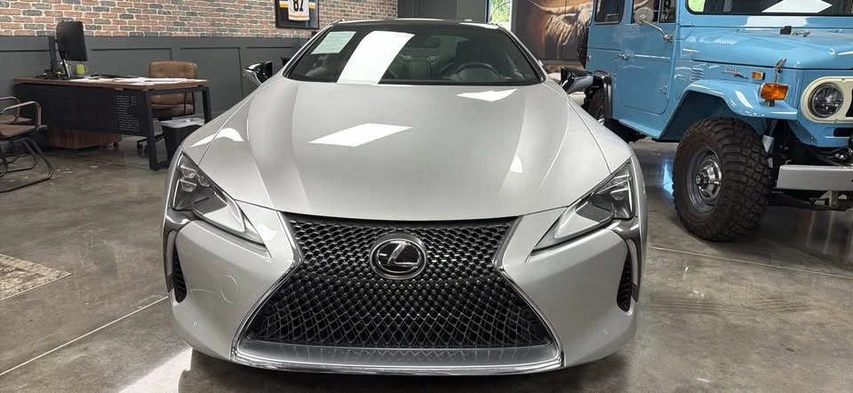 2018 Lexus LC - Image 7 of 11