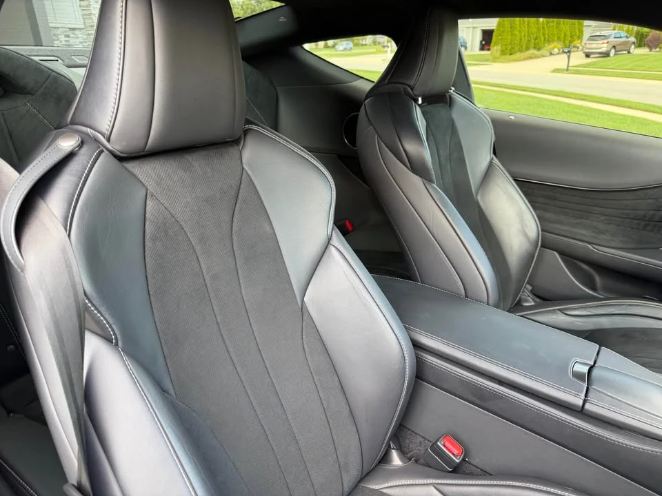 2018 Lexus LC - Image 15 of 18