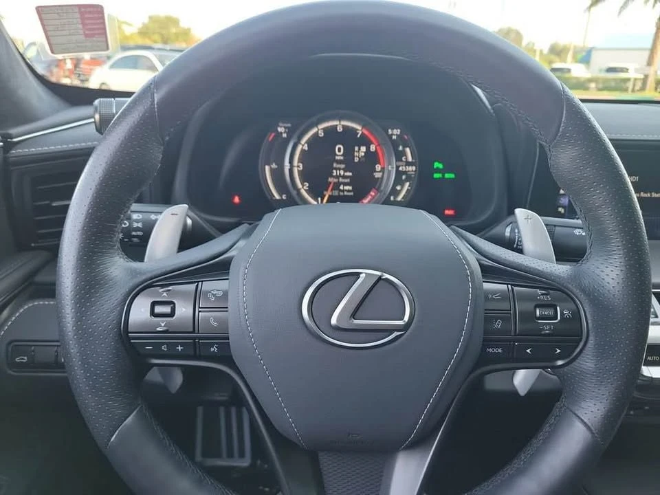 2018 Lexus LC - Image 7 of 14