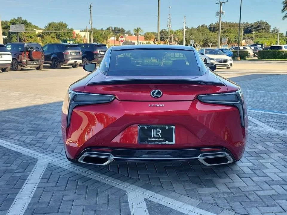 2018 Lexus LC - Image 10 of 14