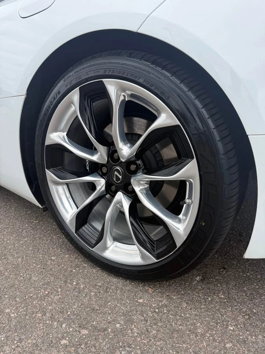 2018 Lexus LC - Image 3 of 12
