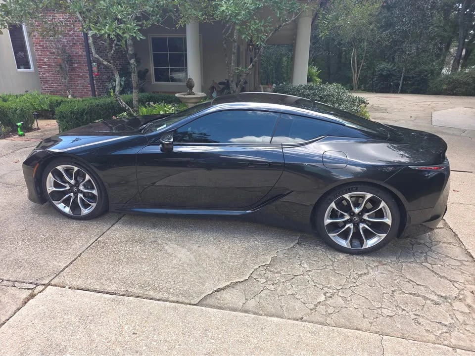 2018 Lexus LC - Image 2 of 4