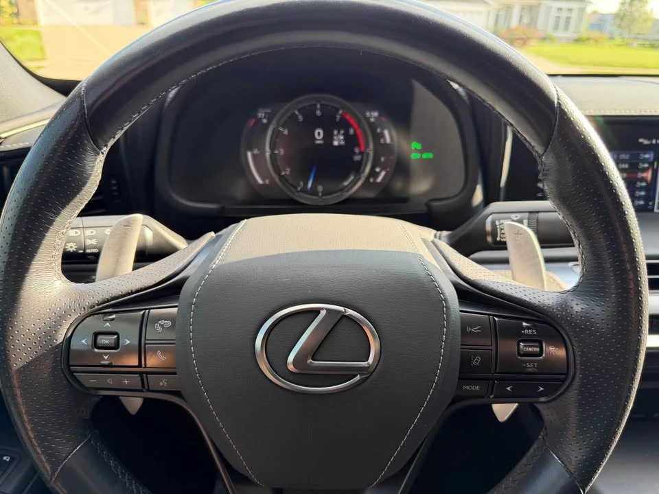 2018 Lexus LC - Image 14 of 20