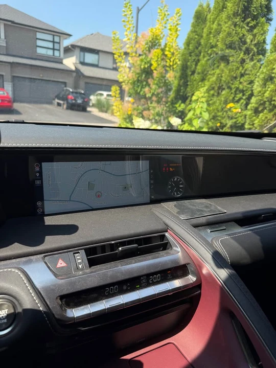 2018 Lexus LC - Image 10 of 18