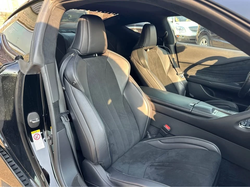 2018 Lexus LC - Image 14 of 16