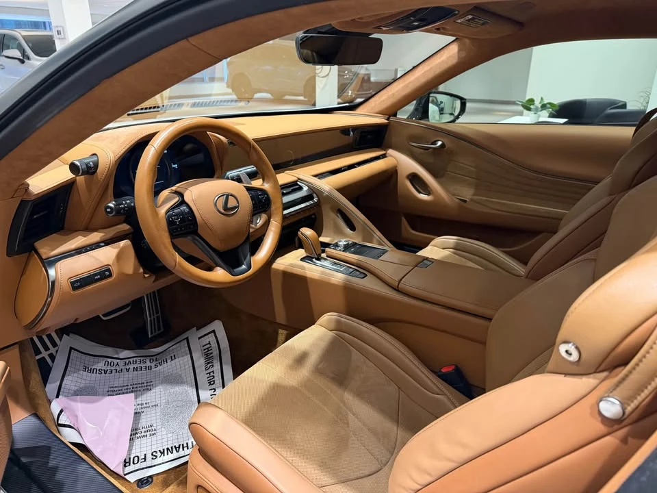 2018 Lexus LC - Image 4 of 7