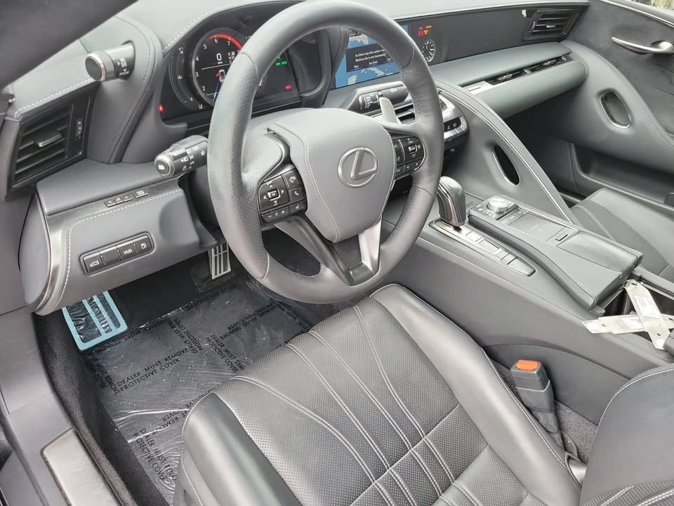 2018 Lexus LC - Image 11 of 18