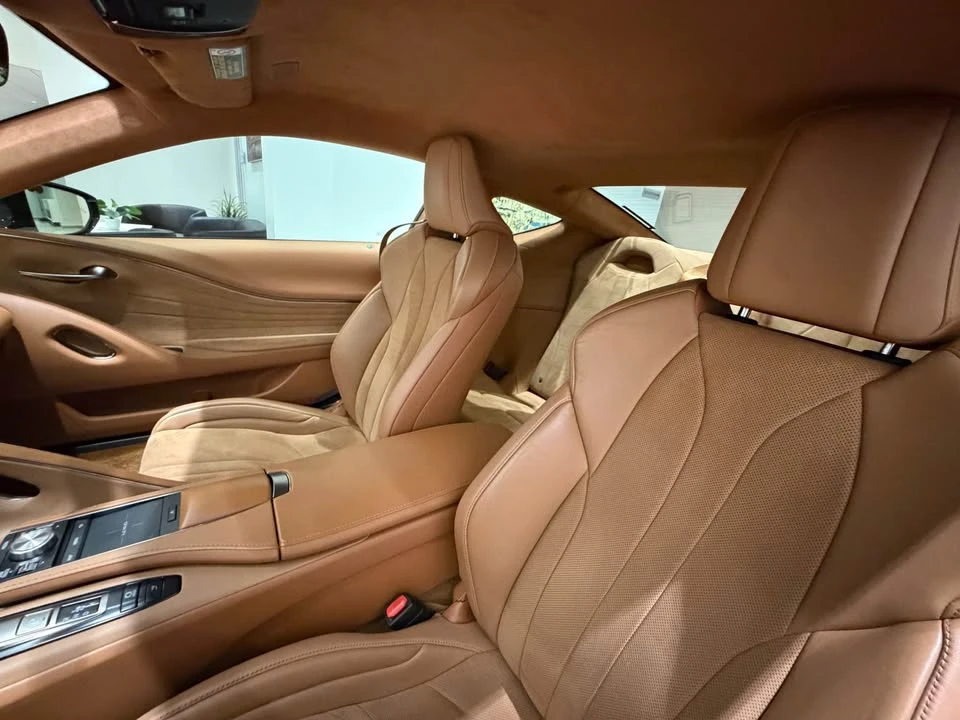 2018 Lexus LC - Image 5 of 7
