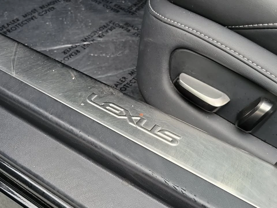 2018 Lexus LC - Image 15 of 18