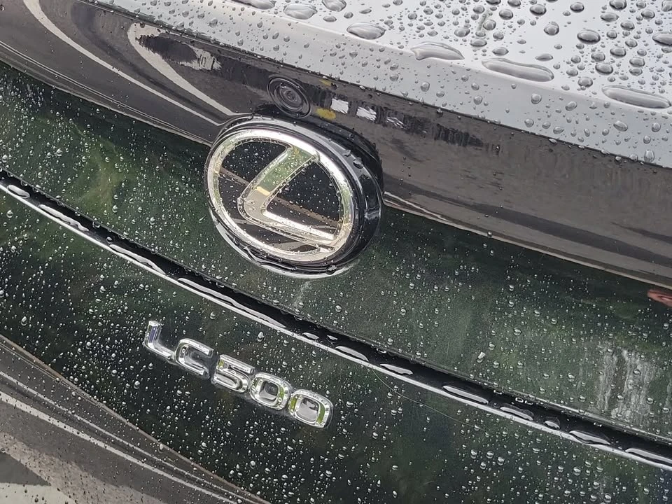 2018 Lexus LC - Image 6 of 18