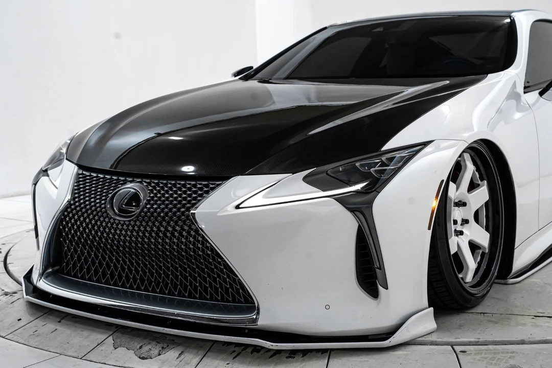 2018 Lexus LC - Image 19 of 31