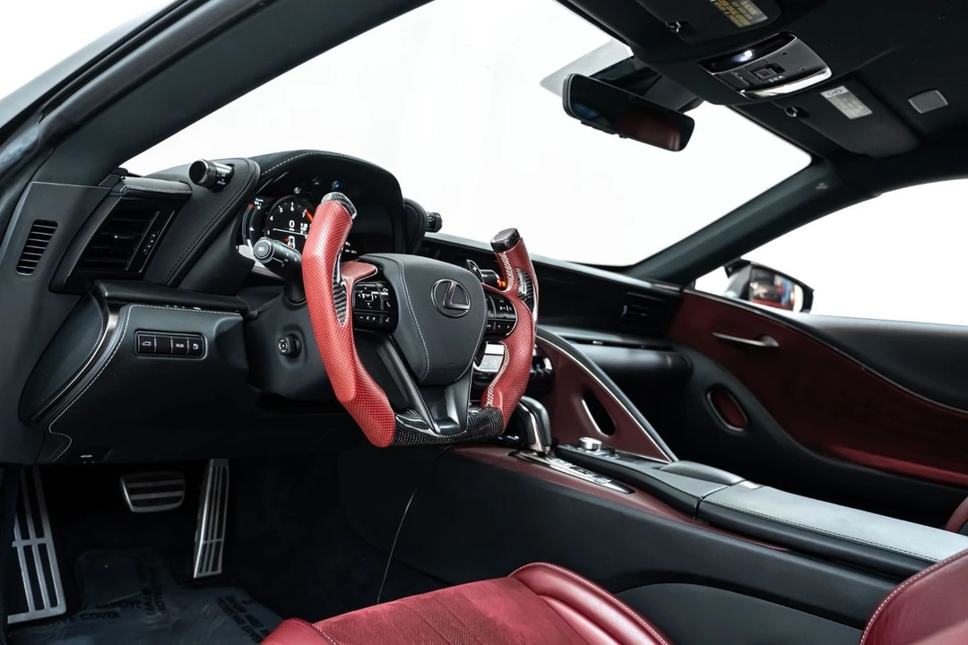 2018 Lexus LC - Image 22 of 31