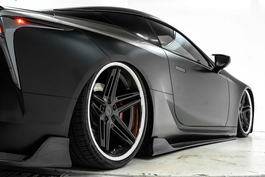 2018 Lexus LC - Image 16 of 31