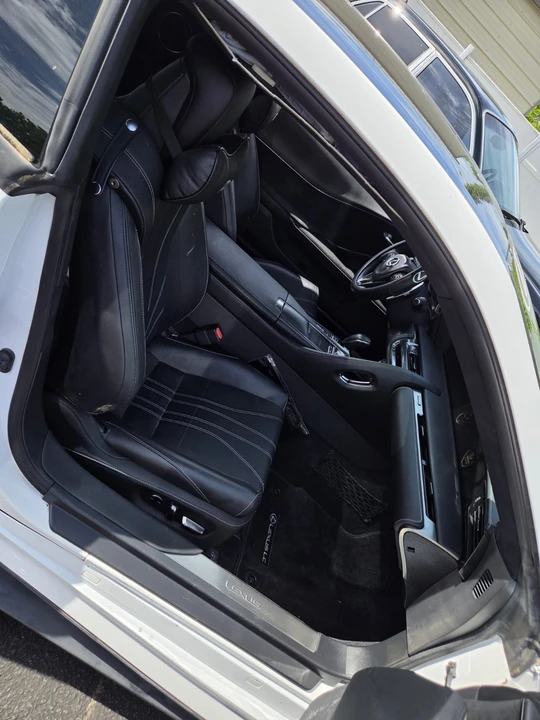 2018 Lexus LC - Image 7 of 11