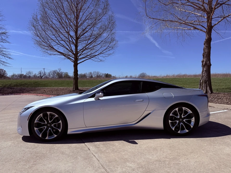 2018 Lexus LC - Image 2 of 21
