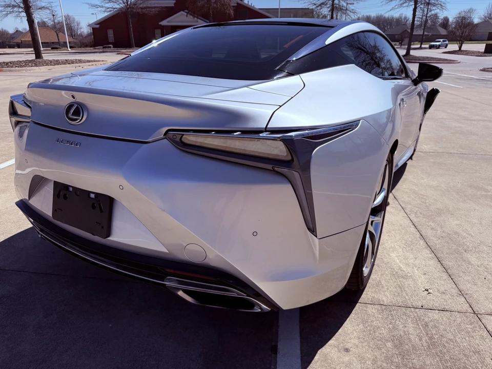 2018 Lexus LC - Image 8 of 21