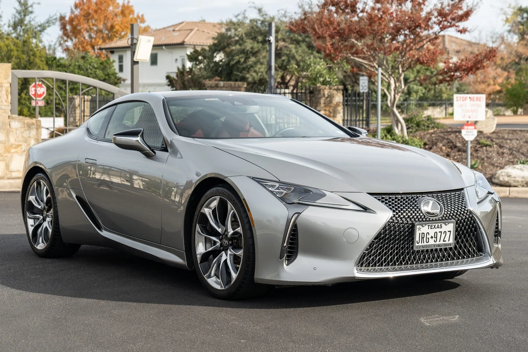 2018 Lexus LC - Image 2 of 31