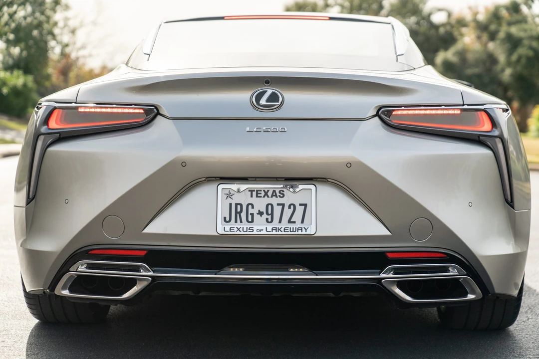 2018 Lexus LC - Image 7 of 31