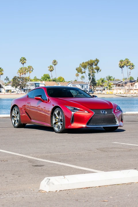 2018 Lexus LC - Image 9 of 31