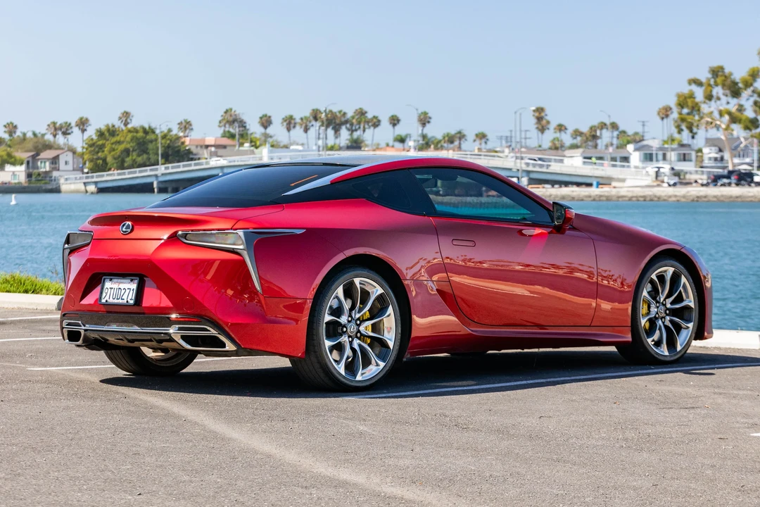 2018 Lexus LC - Image 6 of 31