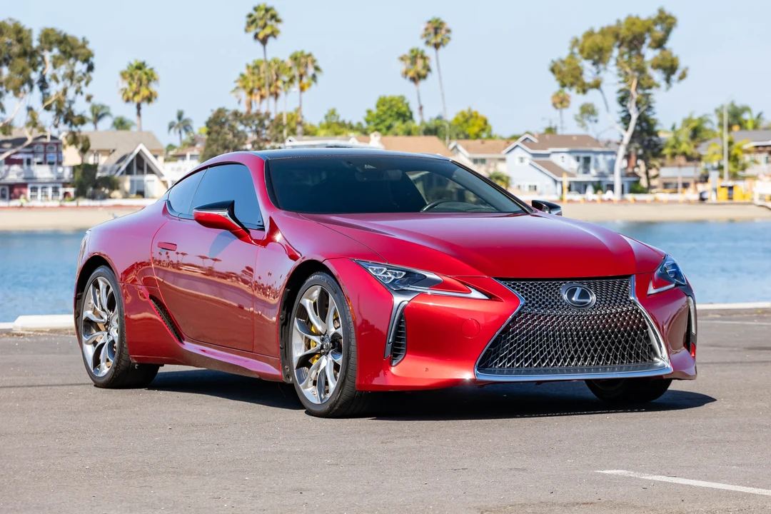 2018 Lexus LC - Image 8 of 31