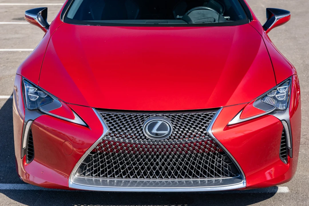 2018 Lexus LC - Image 11 of 31