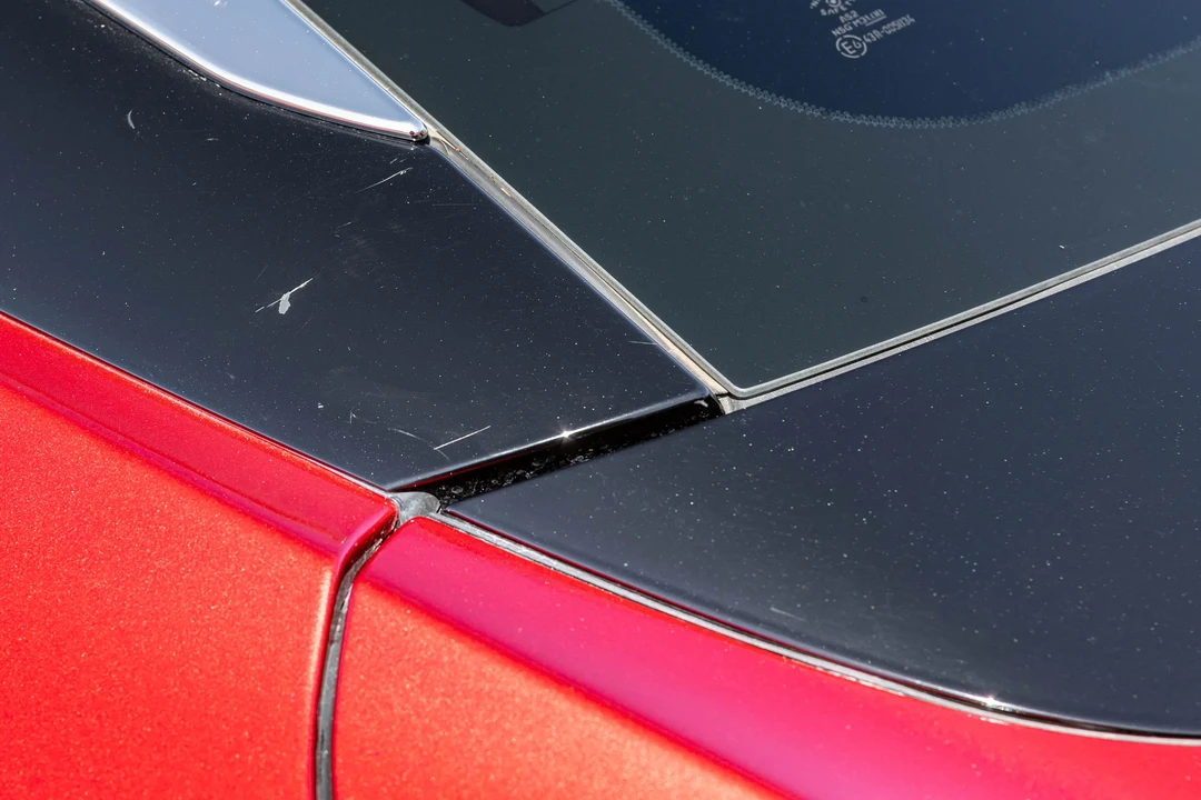 2018 Lexus LC - Image 21 of 31