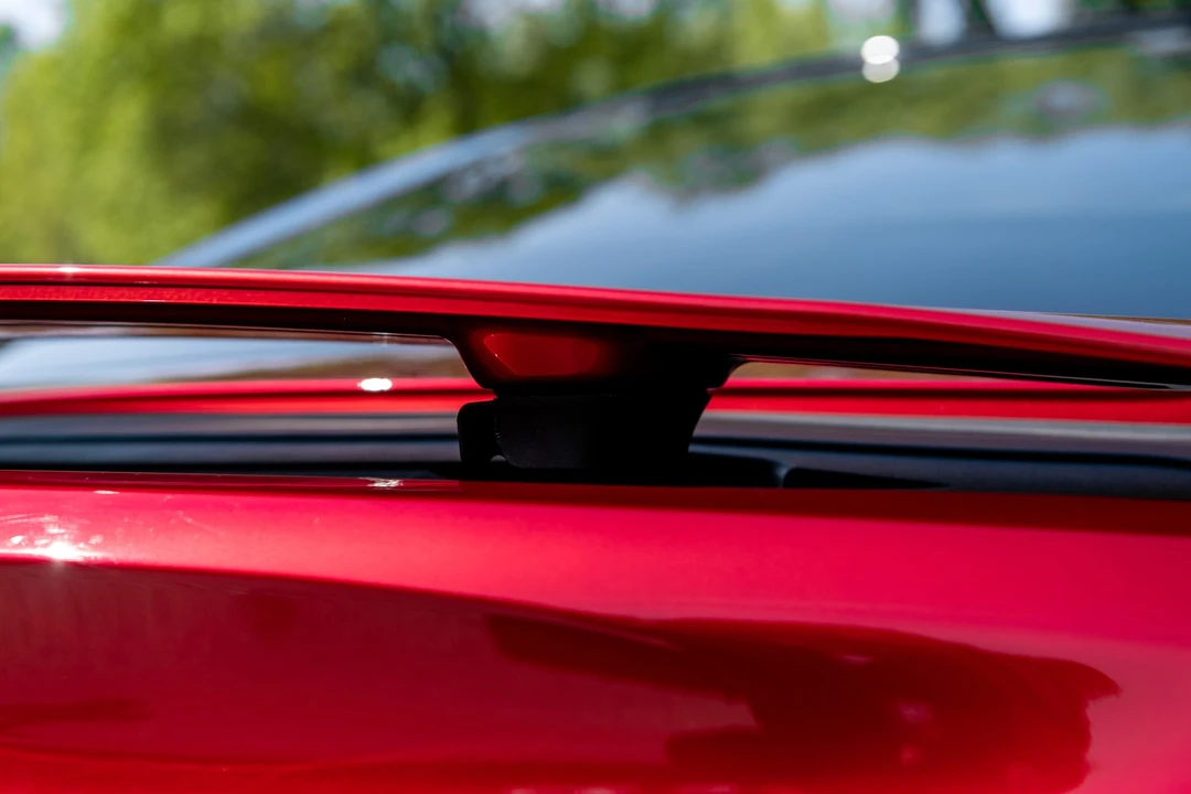 2018 Lexus LC - Image 27 of 31