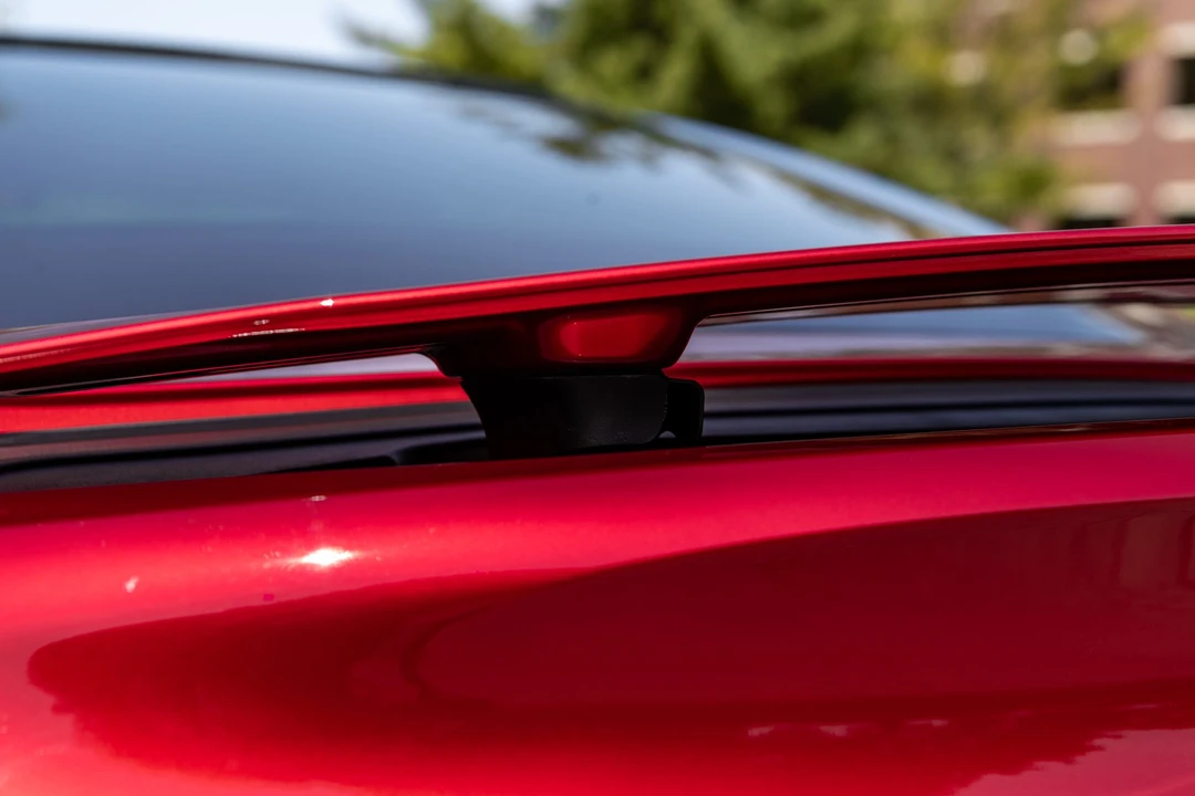 2018 Lexus LC - Image 17 of 31