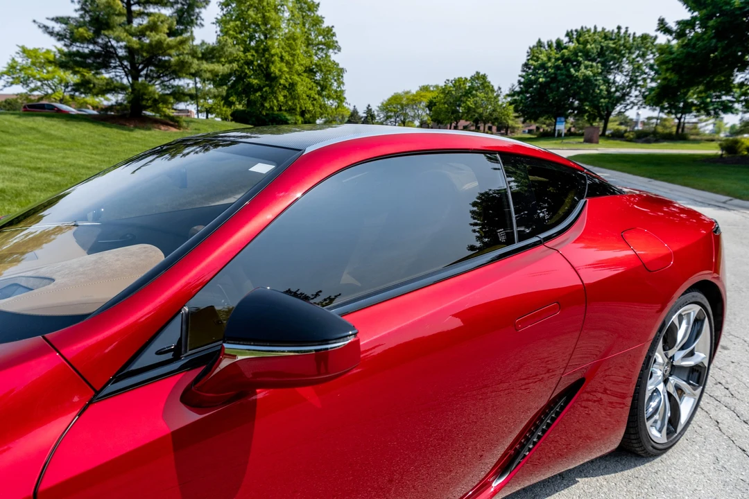 2018 Lexus LC - Image 9 of 31