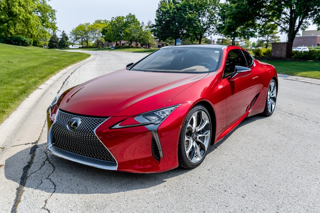2018 Lexus LC - Image 2 of 31