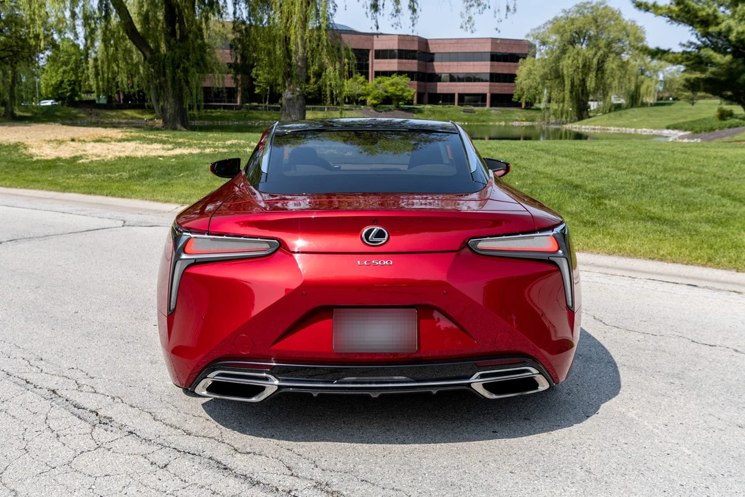 2018 Lexus LC - Image 6 of 31
