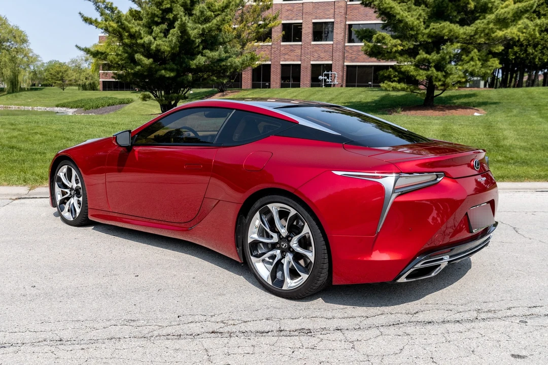 2018 Lexus LC - Image 7 of 31