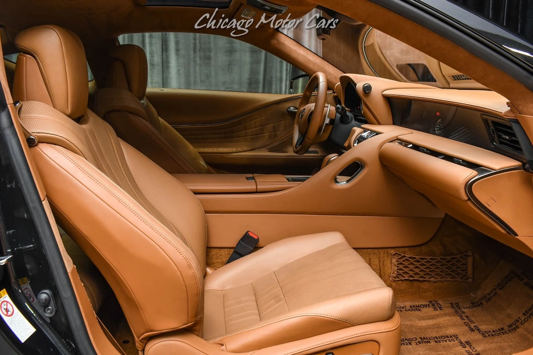 2018 Lexus LC - Image 22 of 31