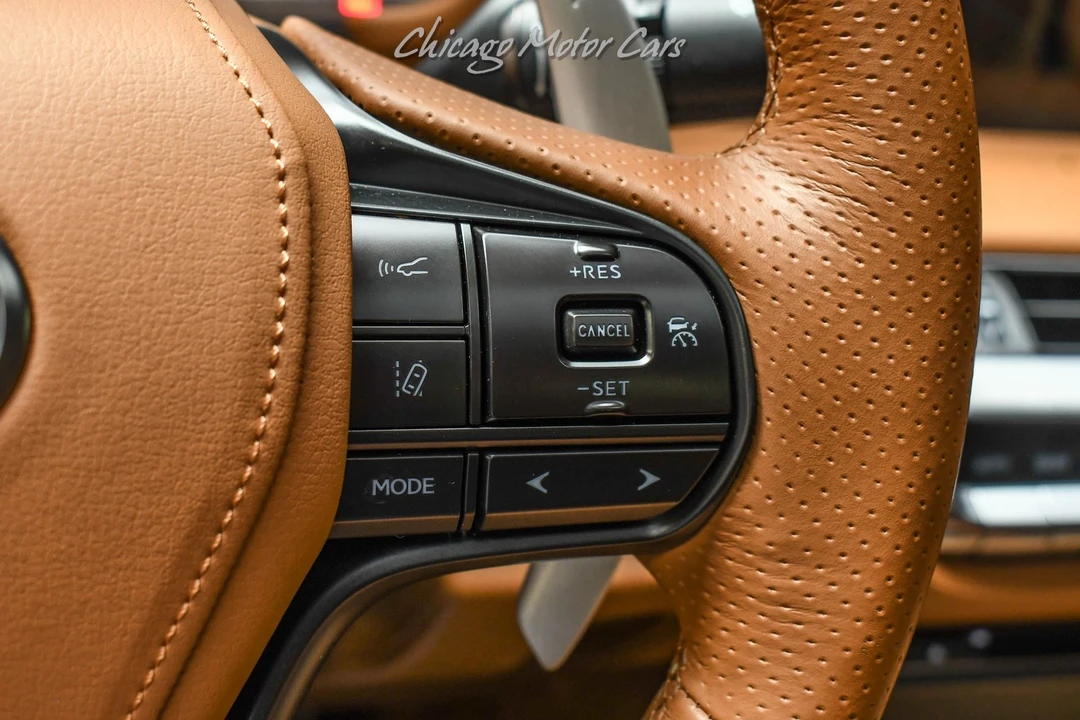2018 Lexus LC - Image 10 of 31