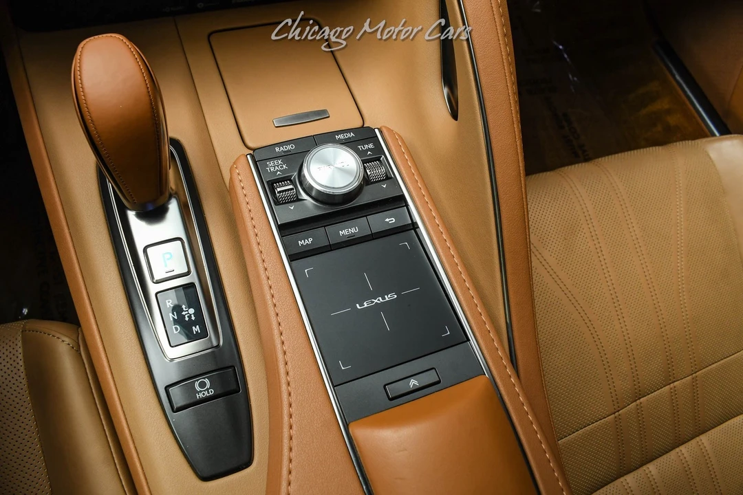 2018 Lexus LC - Image 18 of 31