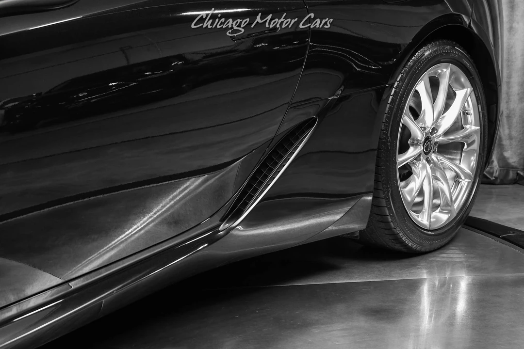 2018 Lexus LC - Image 31 of 31