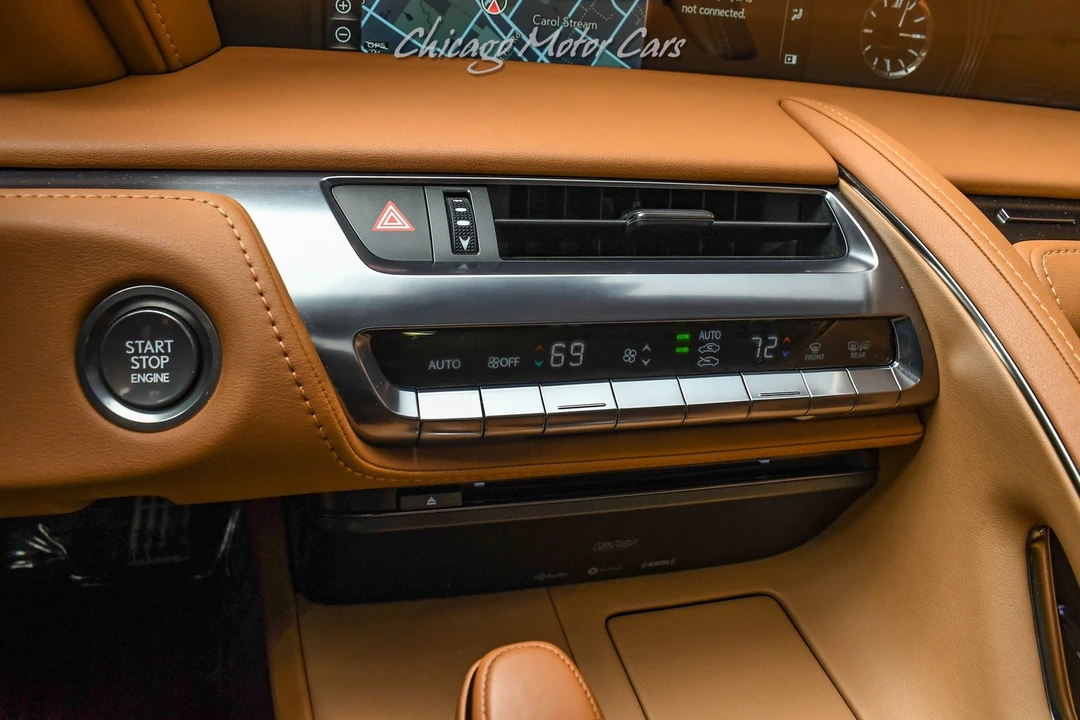 2018 Lexus LC - Image 16 of 31
