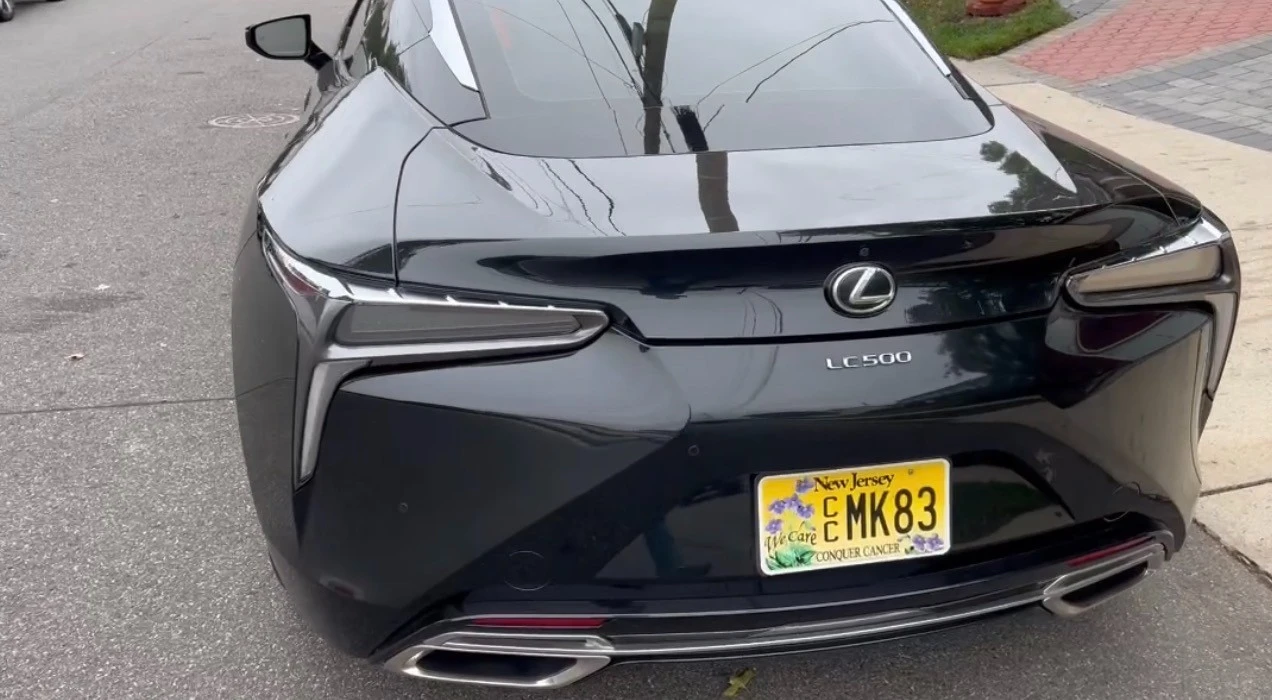 2018 Lexus LC - Image 4 of 9